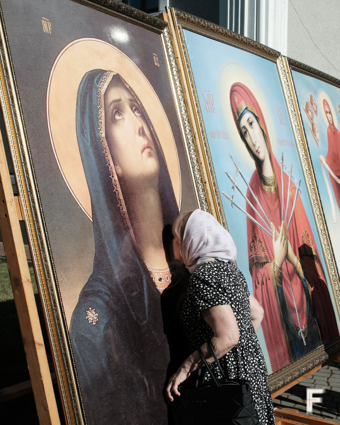 Хода віри чи виклик безпеці: як старі ритуали виживають всупереч реальності війни