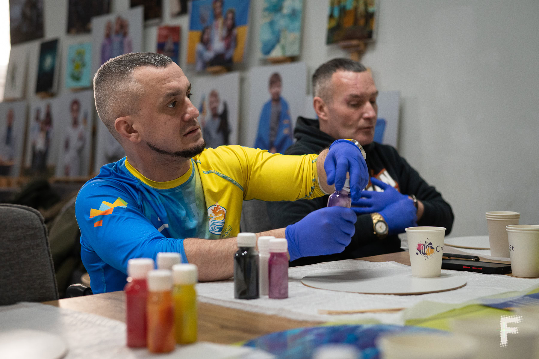Повернутись до життя: ветеран встав із крісла після поранення хребта