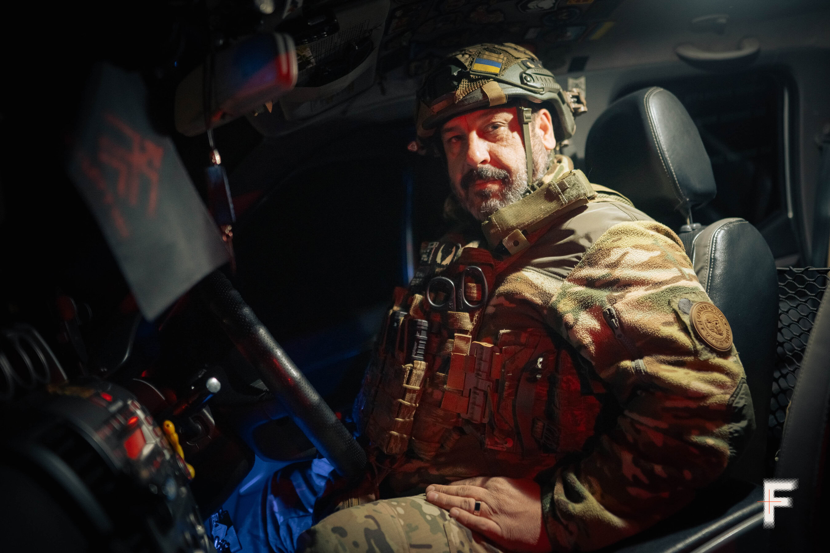 Портрет командира підрозділу безпілотних наземних систем.