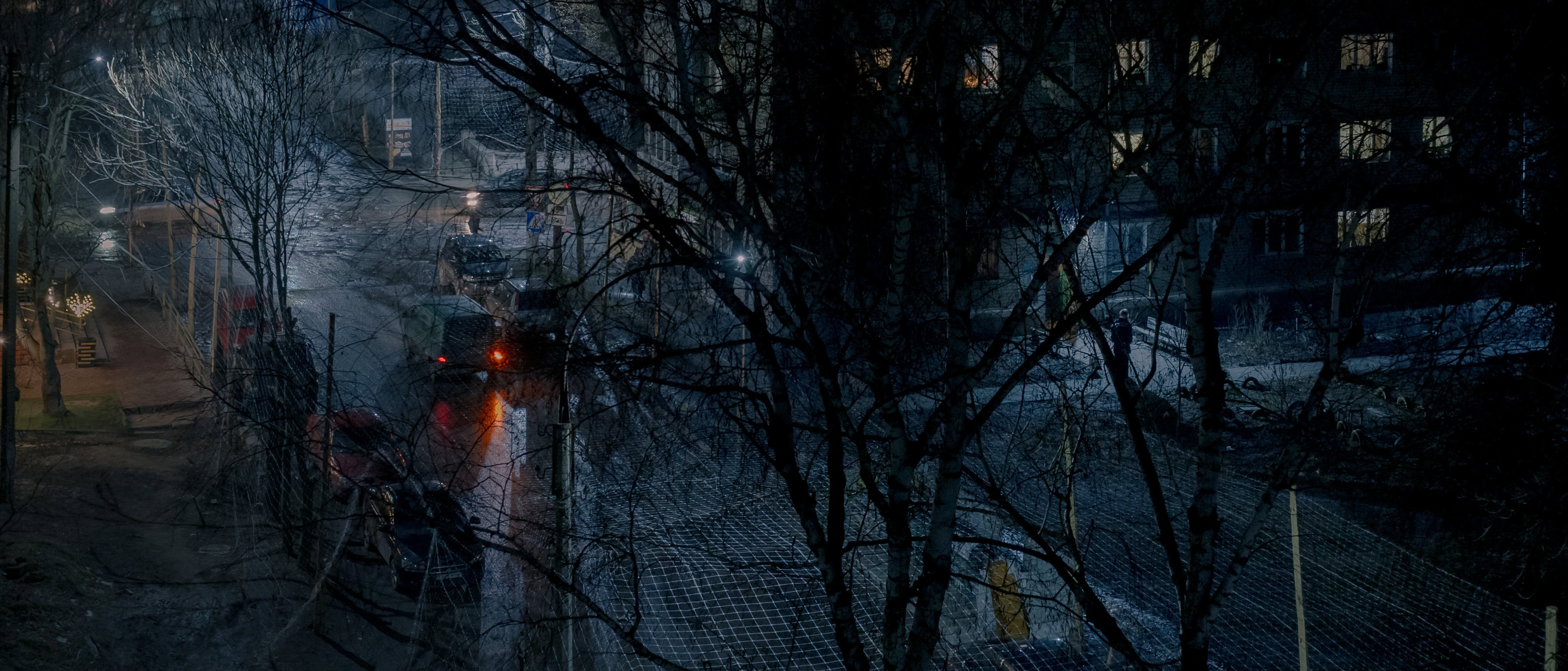 «Звикли, вже напоготові»: будні Ізюма за 30 кілометрів від фронту