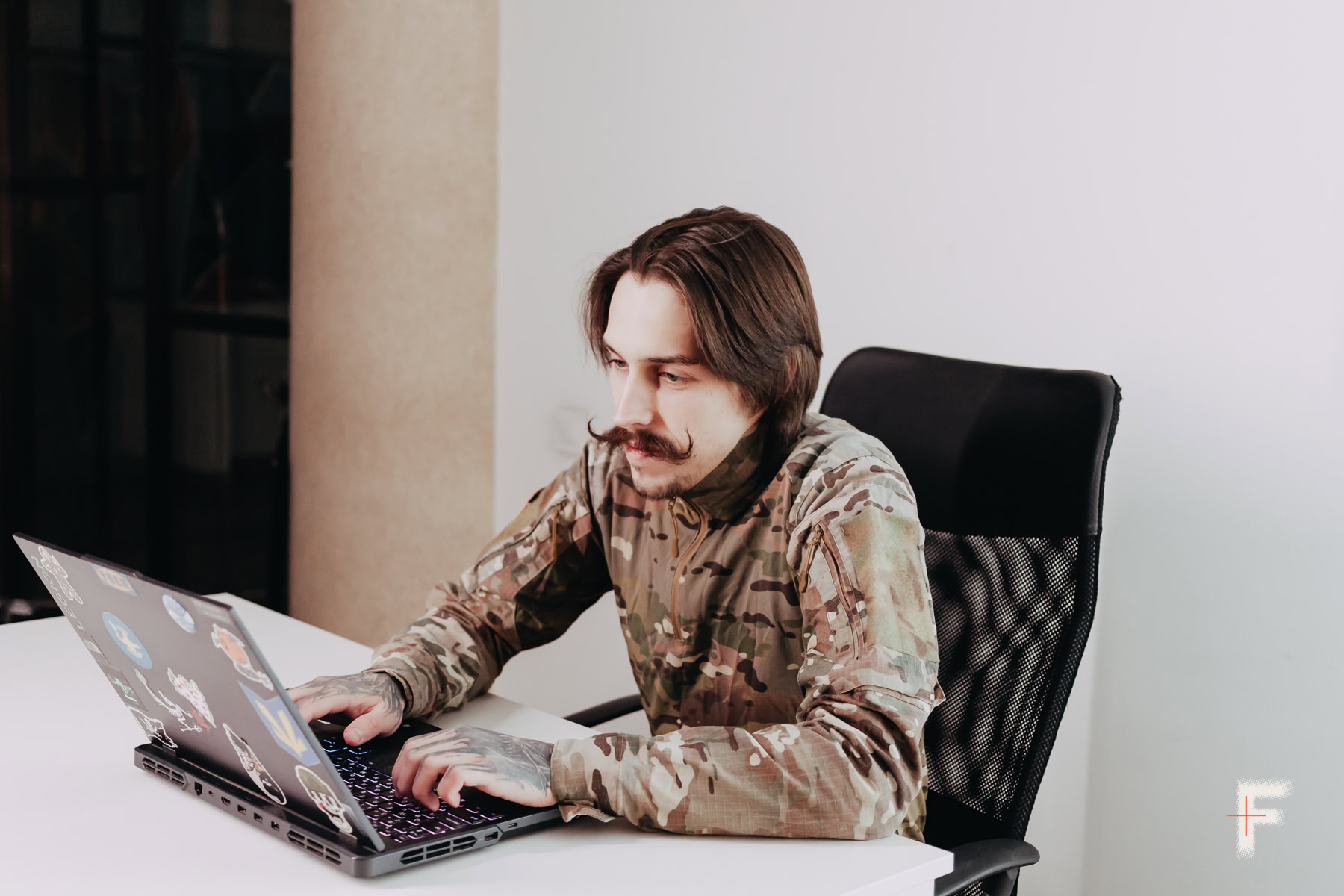 Тіні, супутники і форуми: як військові OSINT-аналітики знаходять російські підрозділи