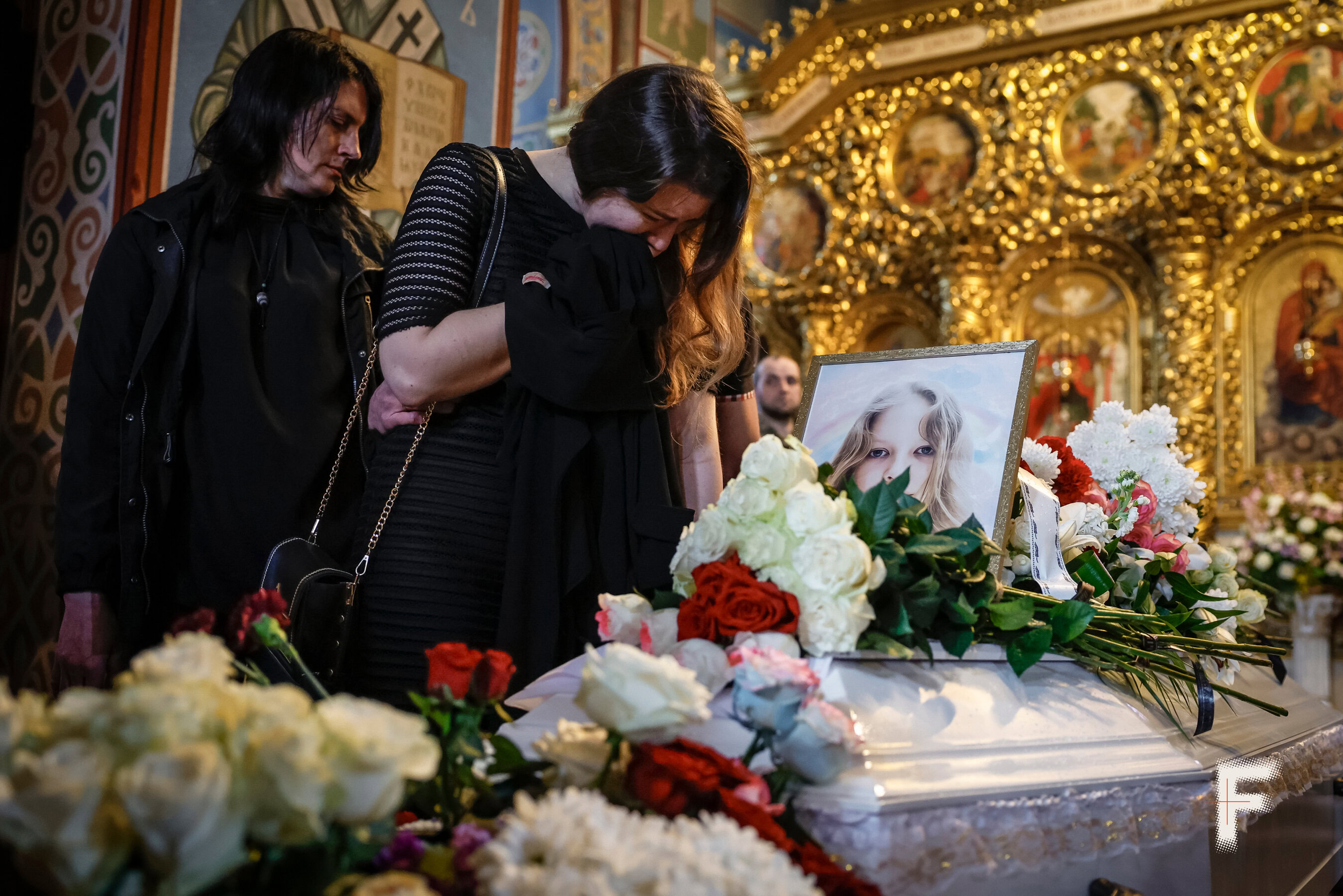 «Ми не маємо ховати своїх друзів»: війна двічі вдарила по одній родині