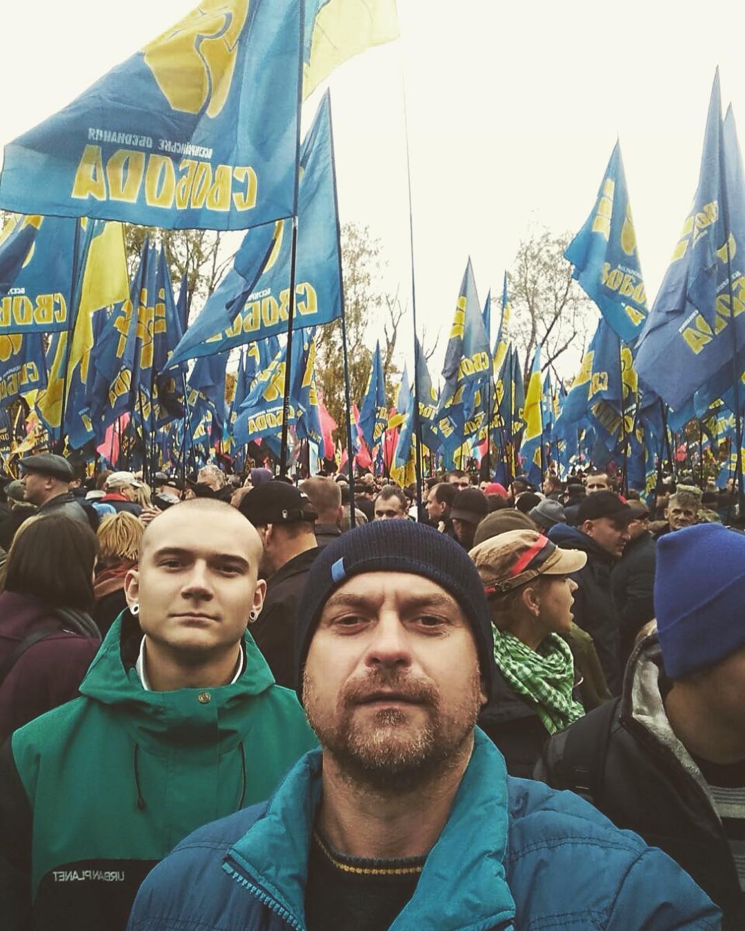 Владислав Сіховський разом із батьком Андрієм під час «Маршу слави героїв» у Києві, Україна 2017