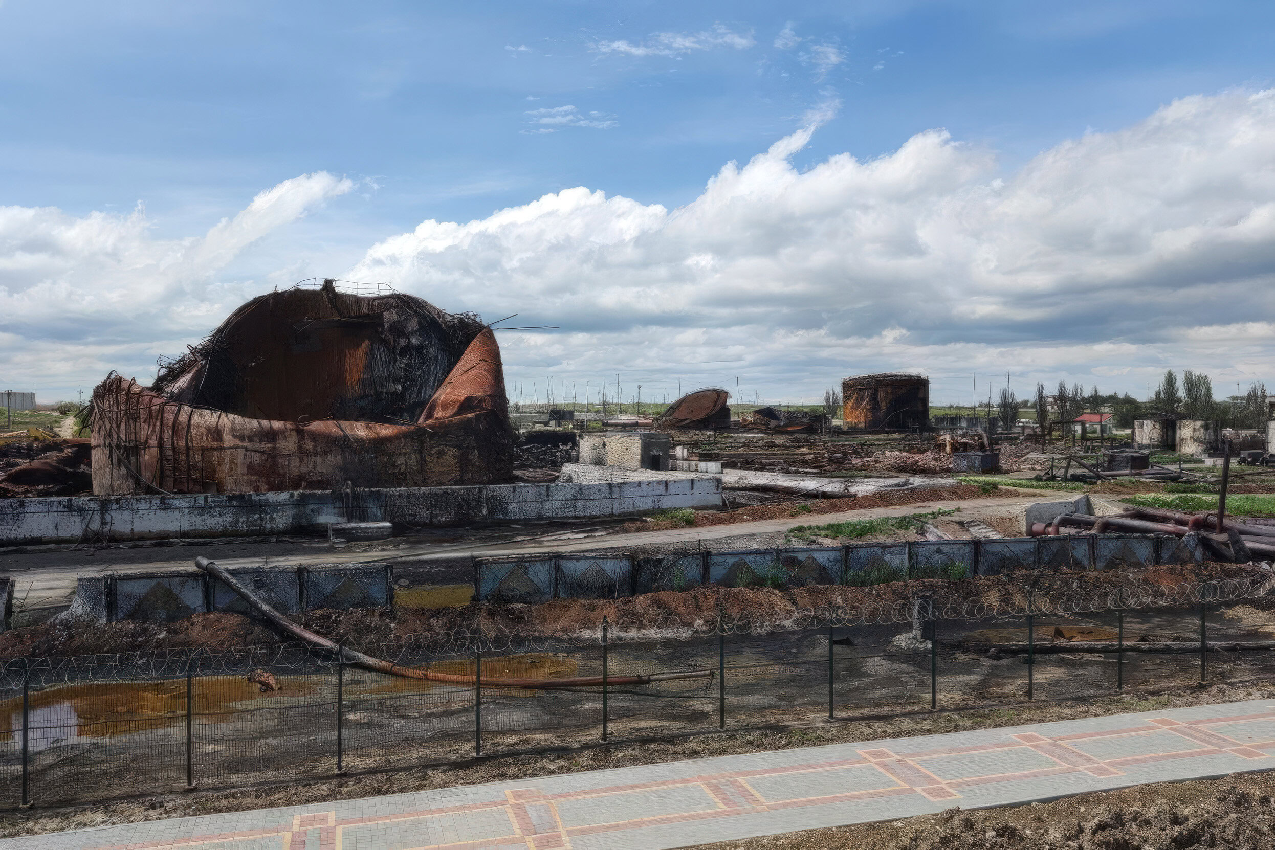 Тепер це острів: як у Криму працюють «далекобійні санкції» України