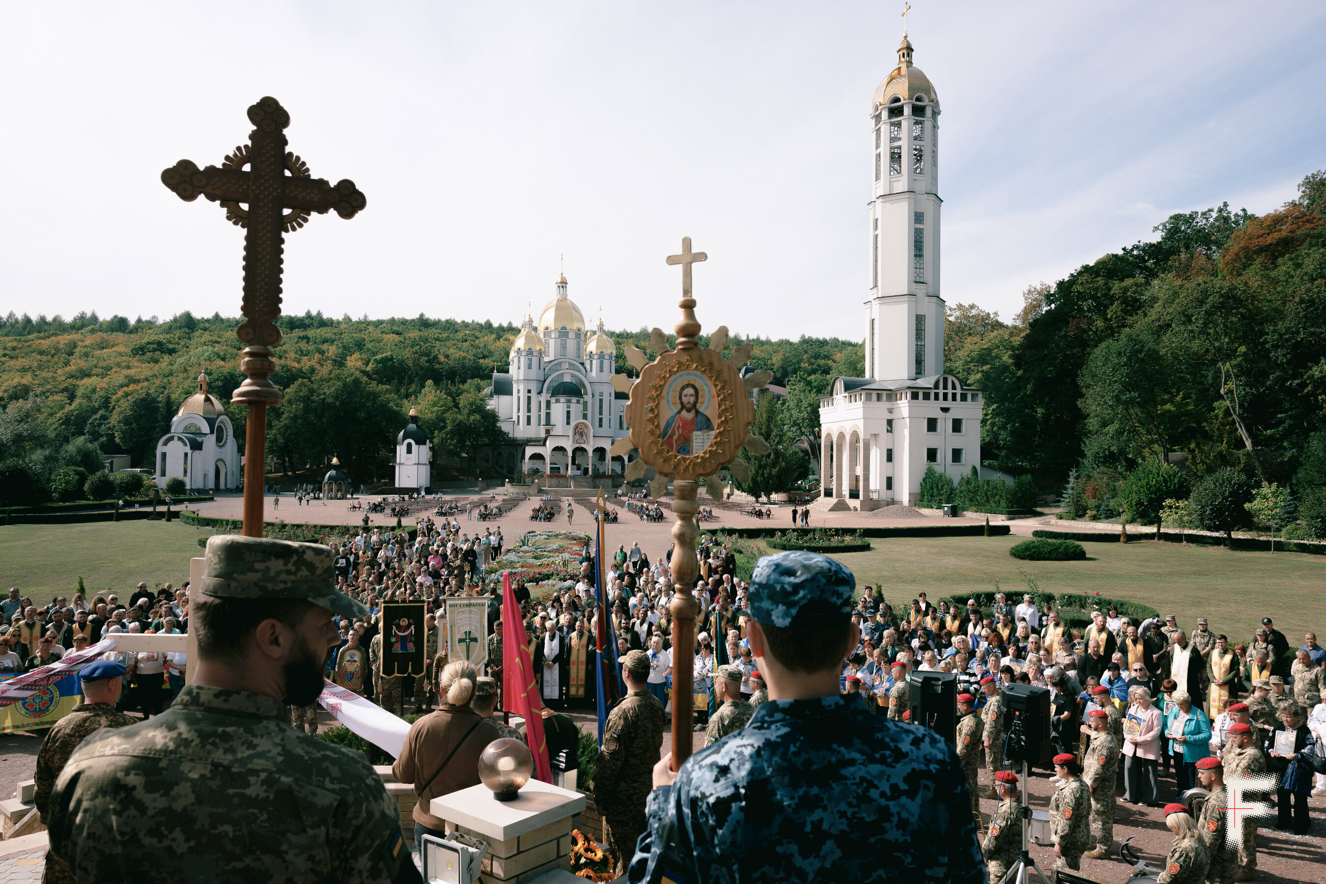 Урочисте відкриття 18-го всеукраїнського військового паломництва на території Марійського духовного центру в Зарваниці.